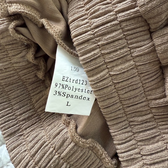 Ribbed Tank Top and Shorts Set in Mocha, Size Large - Picture 9 of 9